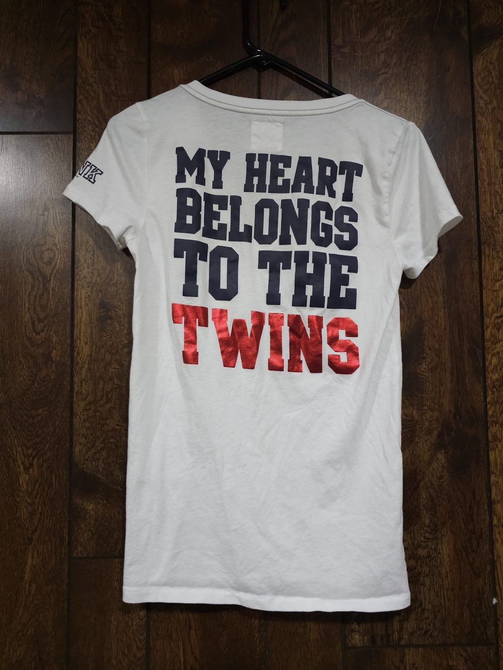 PINK Victoria's Secret MLB 'My Heart Belongs to the Twins' Graphic Tee Large MN